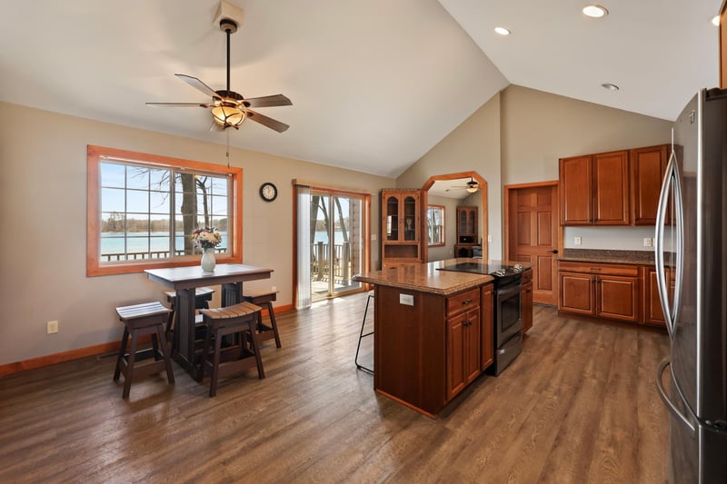 25734 Peavy Trl, Hillman, MN 56338