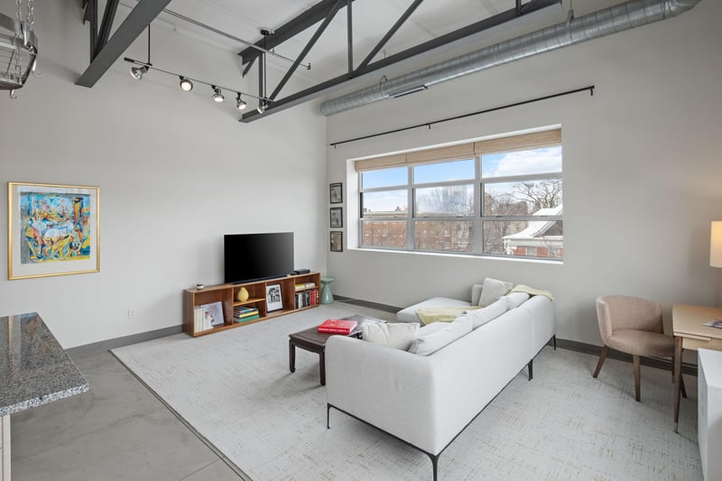 111 E Franklin Ave #316, Minneapolis, MN 55404