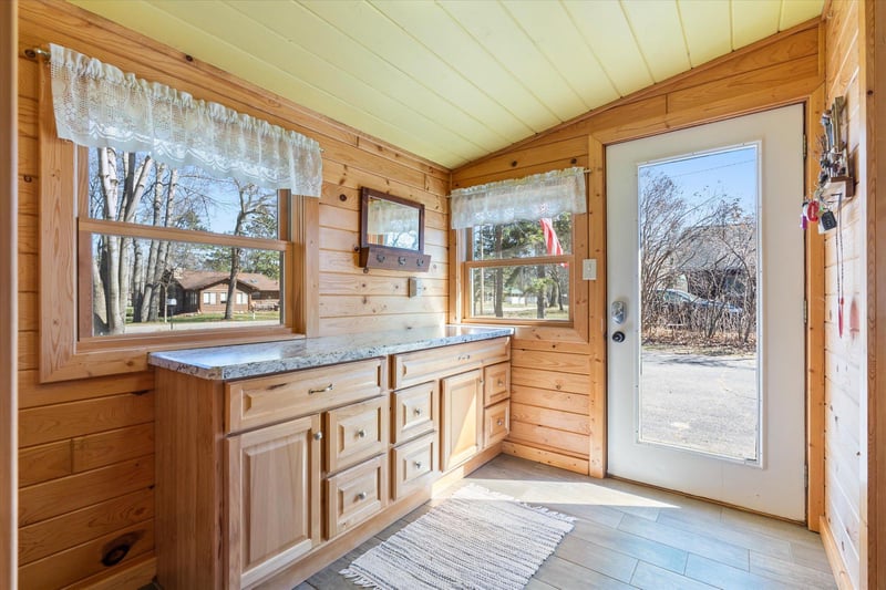 30355 N Birchwood Dr, Breezy Point, MN 56472