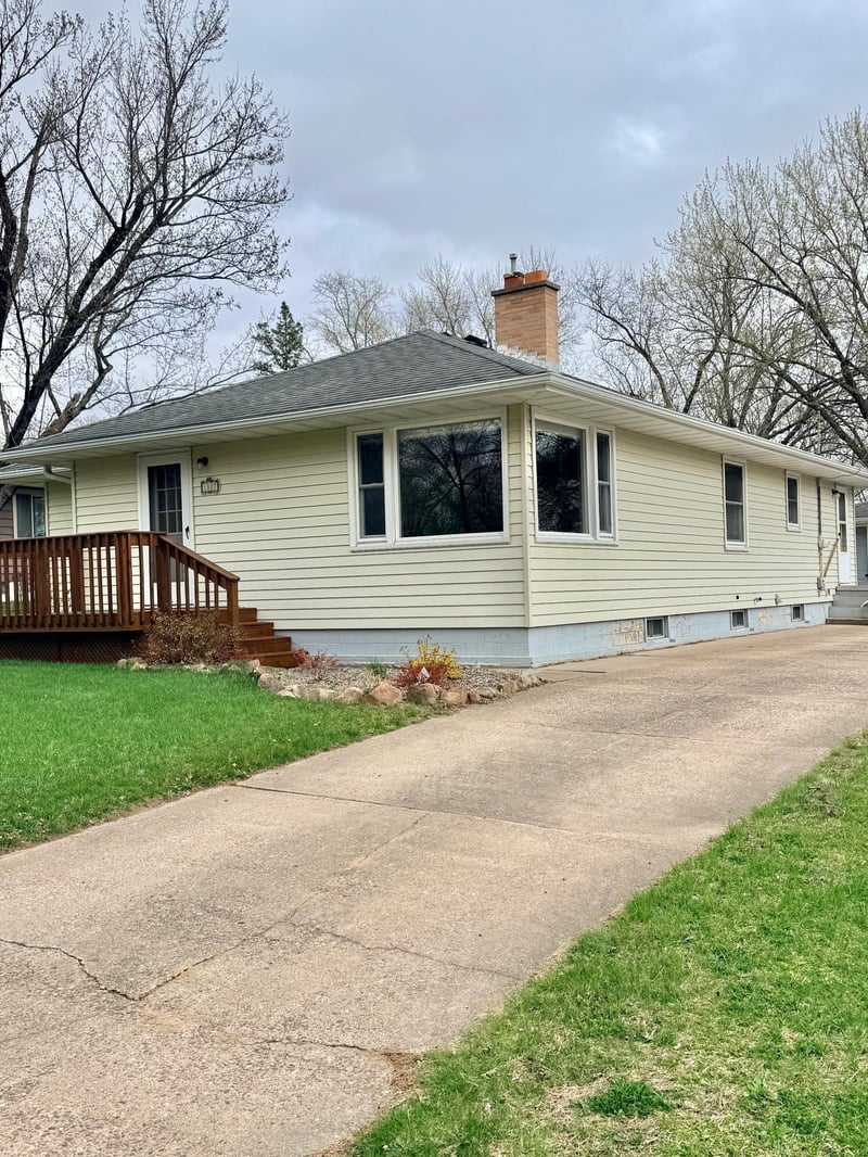1807 Roy St, Eau Claire, WI 54701