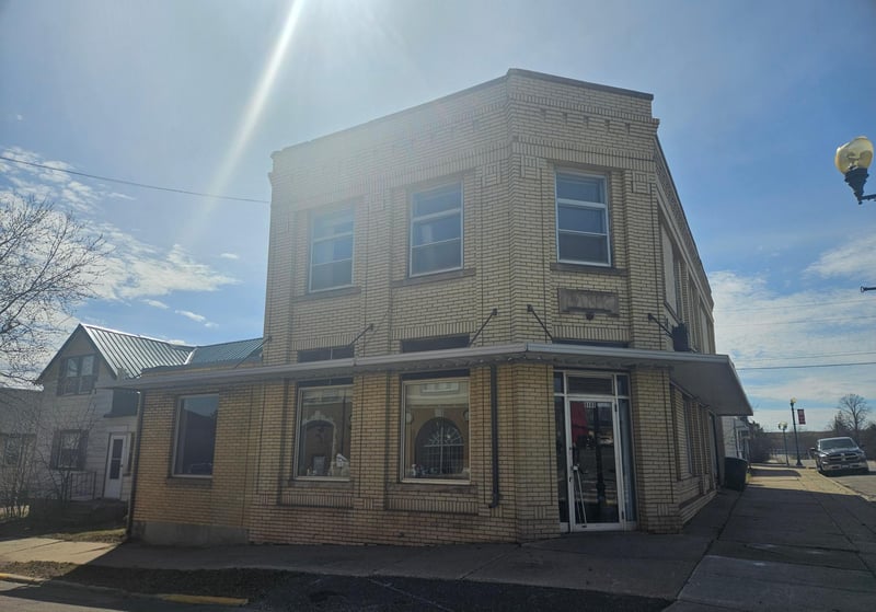 8880 Main St, Mountain Iron, MN 55768