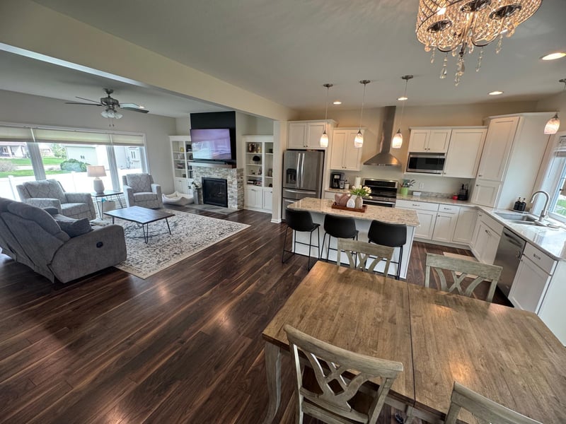 210 Hickory Ln NE, Owatonna, MN 55060