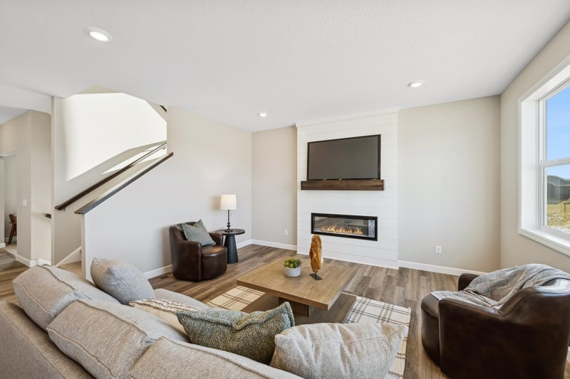 1423 Woods Rd NE, Isanti, MN 55040