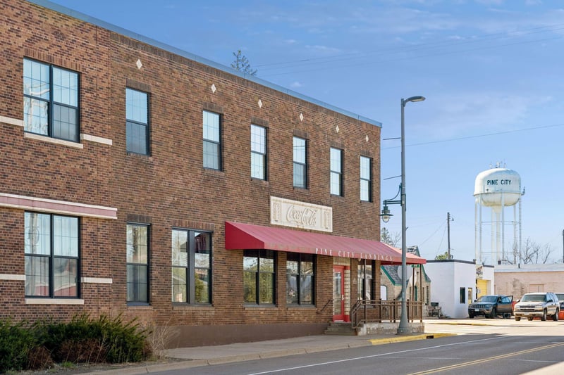 30 Main St S #8H, Pine City, MN 55063