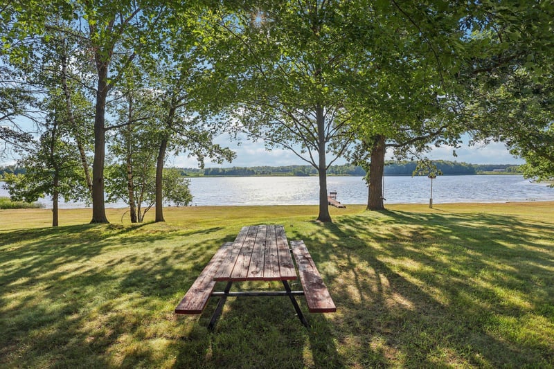 3225 465th St, Harris, MN 55032