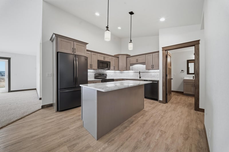 4911 Field Crest Ln, Eau Claire, WI 54701