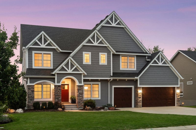 2444 Woods Dr, Victoria, MN 55386