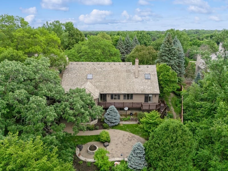 10420 Bluff Cir, Chaska, MN 55318