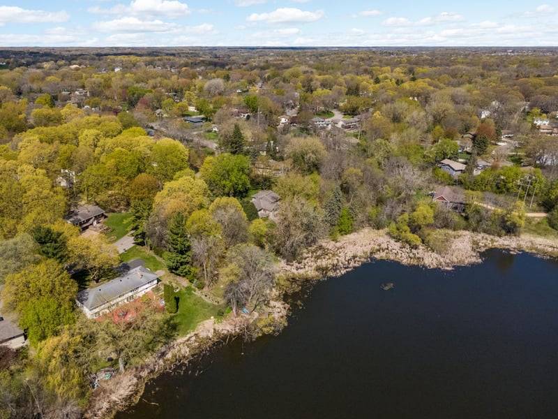 2120 Queensland Ln N, Plymouth, MN 55447