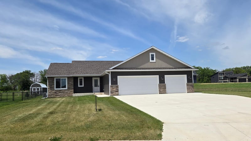 1309 18th St NE, Austin, MN 55912