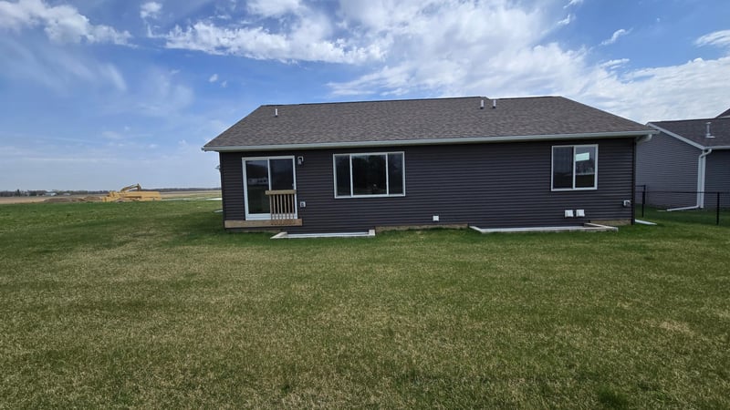 1309 18th St NE, Austin, MN 55912