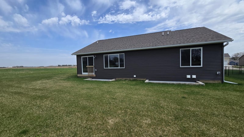 1309 18th St NE, Austin, MN 55912