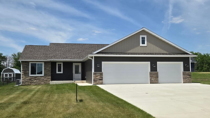 1309 18th St NE, Austin, MN 55912