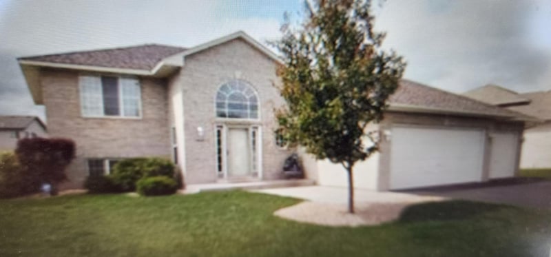 9509 Dogwood Ave N, Brooklyn Park, MN 55443