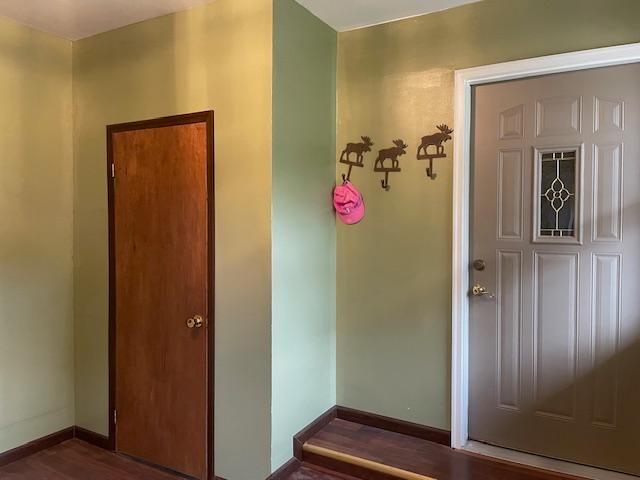 76 4th Ave E, Wood Lake, MN 56297