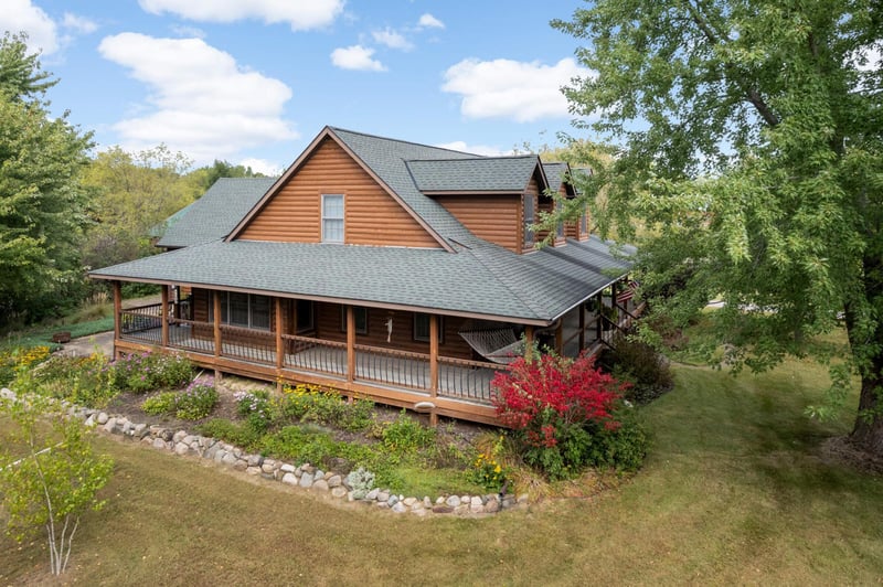 12025 Blackwood Ave NW, Monticello, MN 55362