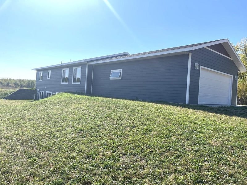 28445 230th St, Akeley, MN 56433