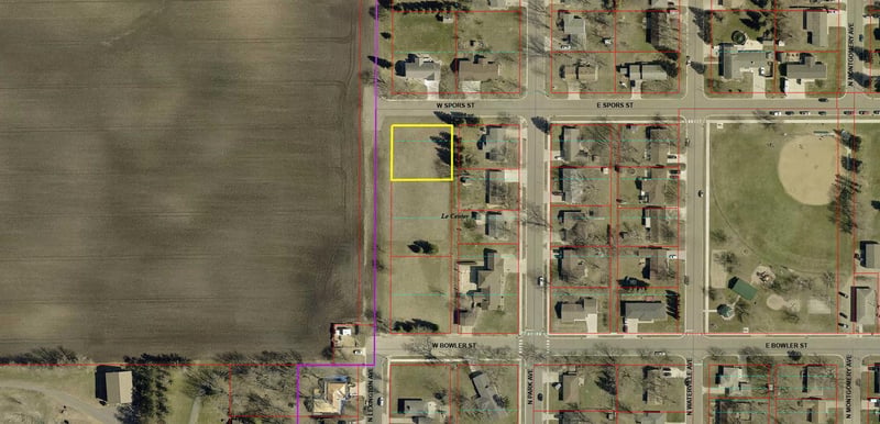 XXX N W Spors St, Le Center, MN 56057