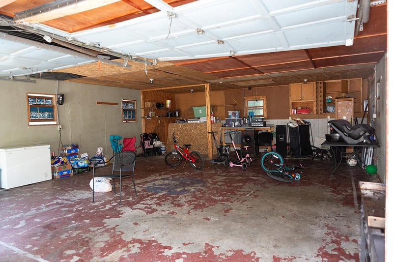 142 NE 3rd St, Buffalo Lake, MN 55314