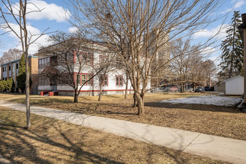 3133 Pleasant Ave, Minneapolis, MN 55408