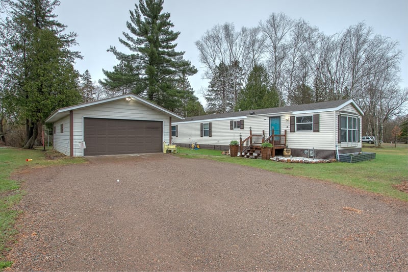 8104 Willow St, Willow River, MN 55795