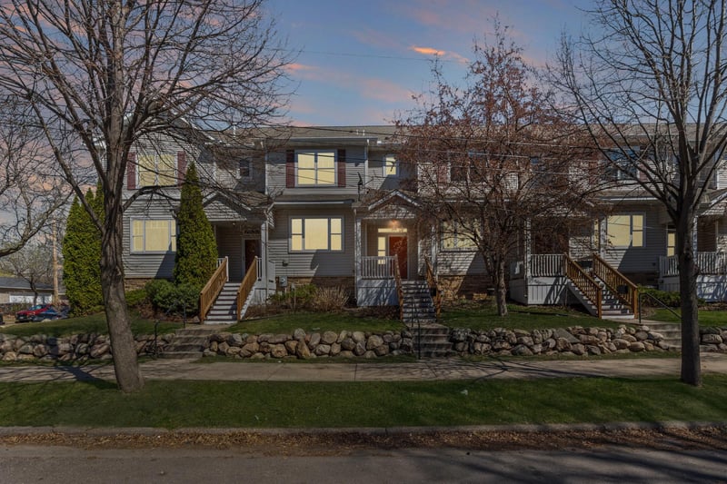 1823 3rd St NE, Minneapolis, MN 55418