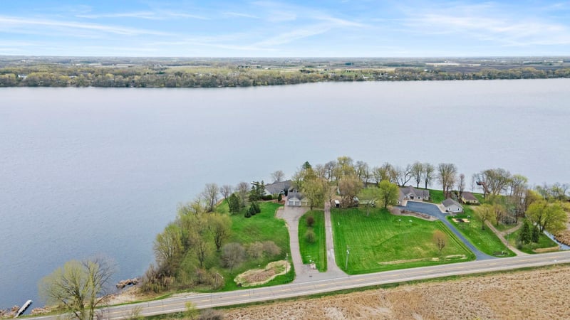 5538 County Road 6 SW, Howard Lake, MN 55349