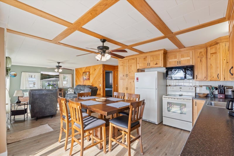 24975 Peavy Lake Dr, Hillman, MN 56338