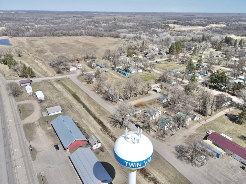 200 1st St Ne, Twin Valley, MN 56584