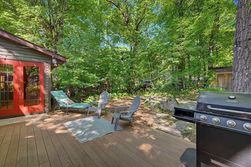 760 Ponderosa Dr, Chanhassen, MN 55317