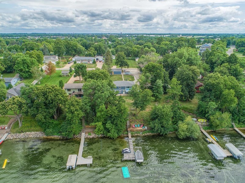 1207 S Darling Dr NW, Alexandria, MN 56308