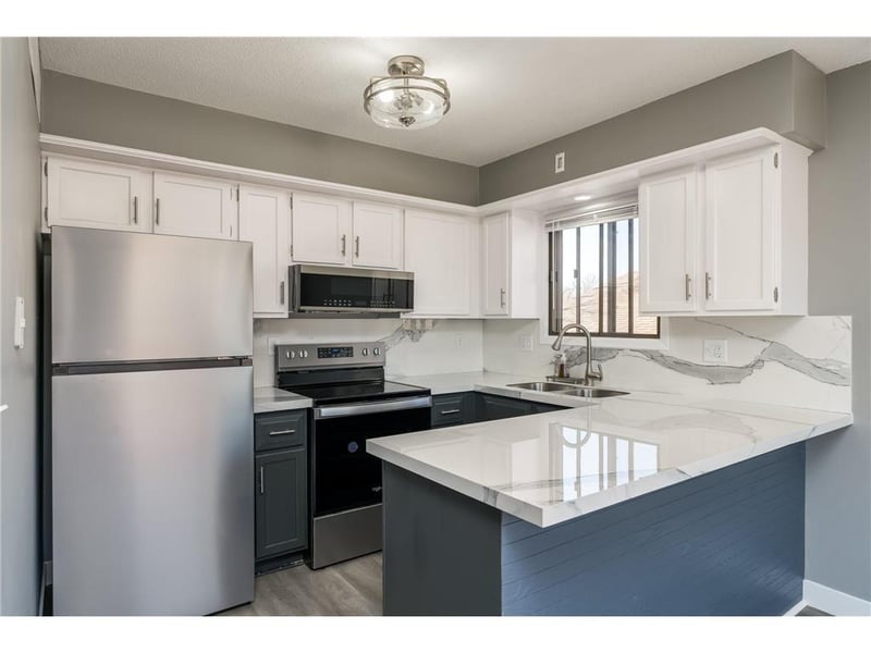 1105 S Valley St, New Ulm, MN 56073