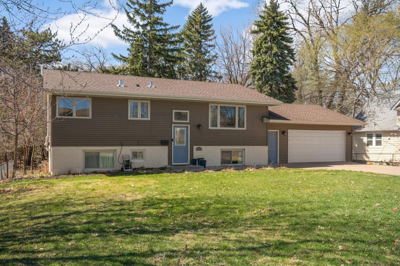 4042 Main St NE, Fridley, MN 55421