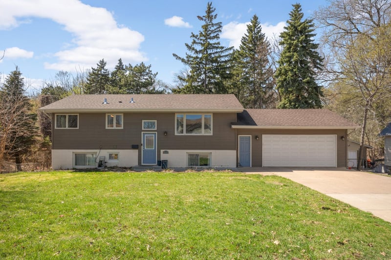 4042 Main St NE, Fridley, MN 55421