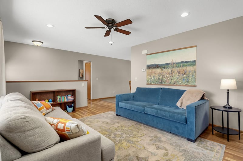 4042 Main St NE, Fridley, MN 55421