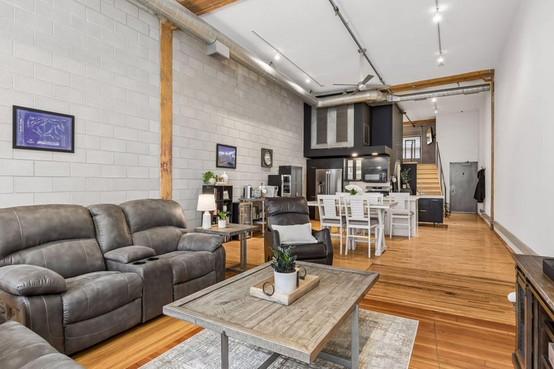 801 Washington Ave N #220, Minneapolis, MN 55401