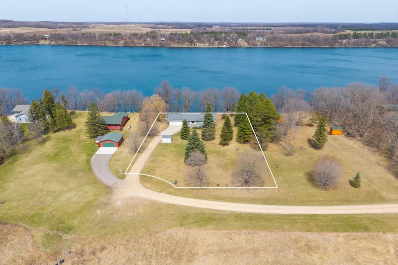 29395 Silent Shore Dr, Dent, MN 56528