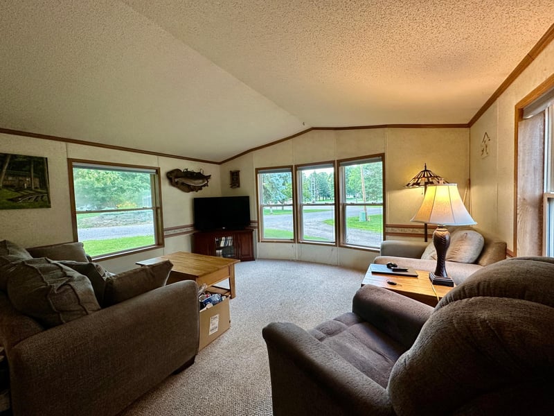 215 Lake St E, Isle, MN 56342