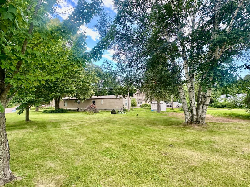 215 Lake St E, Isle, MN 56342