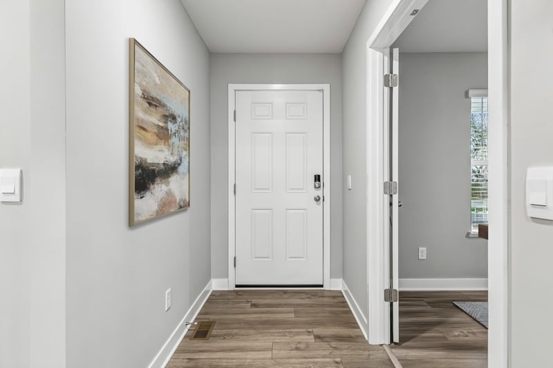 8261 Saddle Trl, Woodbury, MN 55129