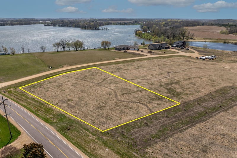1xxx Lakeview Ct, Cleveland, MN 56017