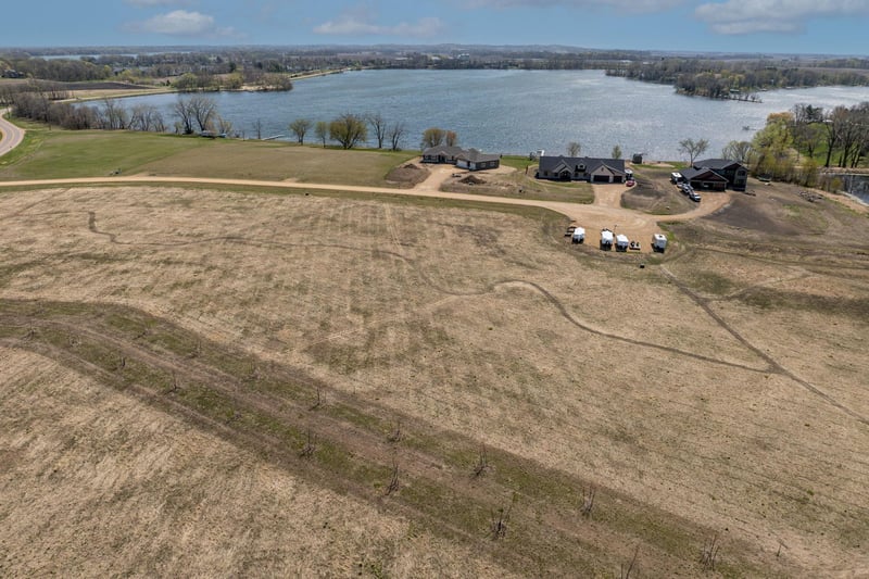 2xxx Lakeview Ct, Cleveland, MN 56017