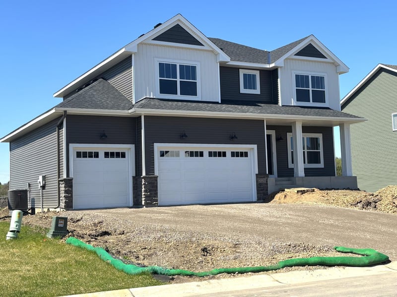 2026 Tamarack Rd, Carver, MN 55315