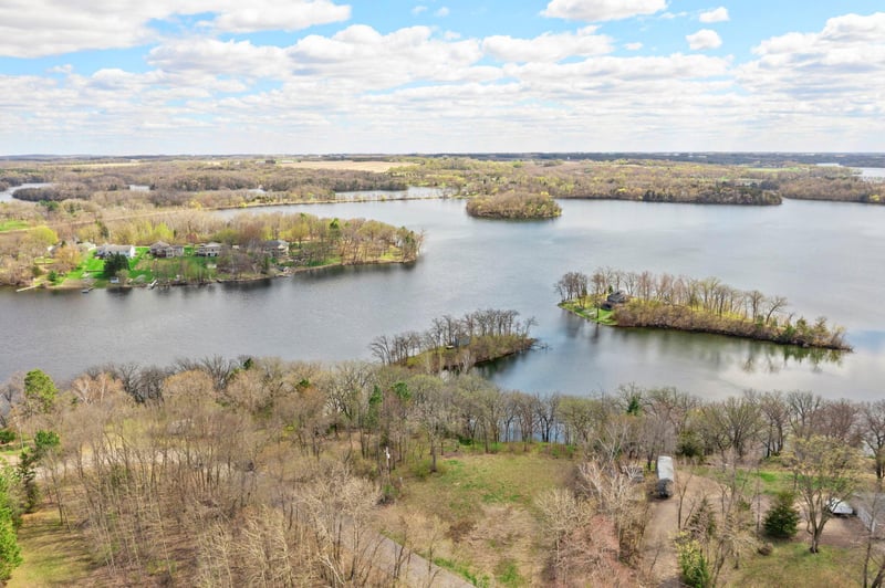 21115 Elkview Cir, Richmond, MN 56368