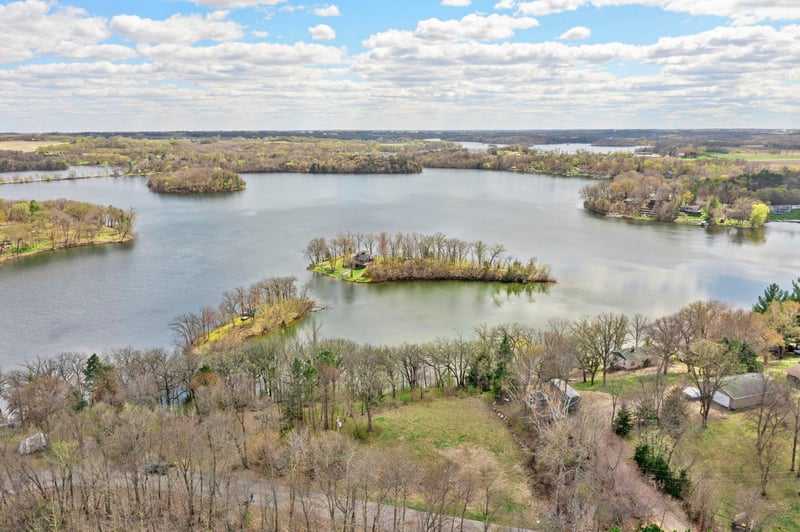 21115 Elkview Cir, Richmond, MN 56368