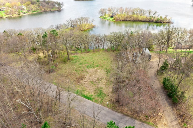 21115 Elkview Cir, Richmond, MN 56368