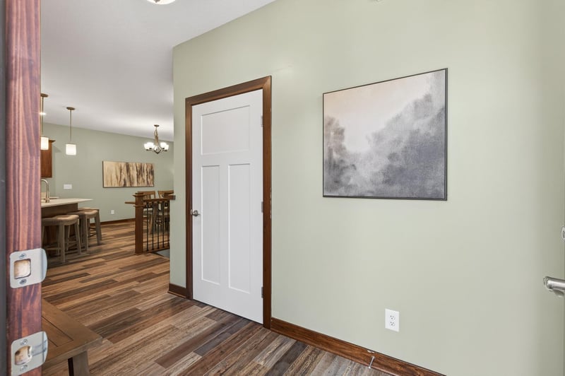 6200 Boulder Ridge Dr, Rockford, MN 55373