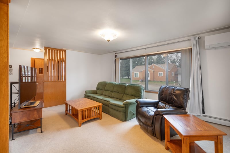 34 Ivy Ave NE, Richmond, MN 56368