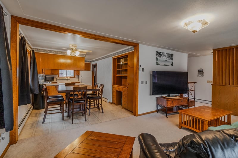34 Ivy Ave NE, Richmond, MN 56368