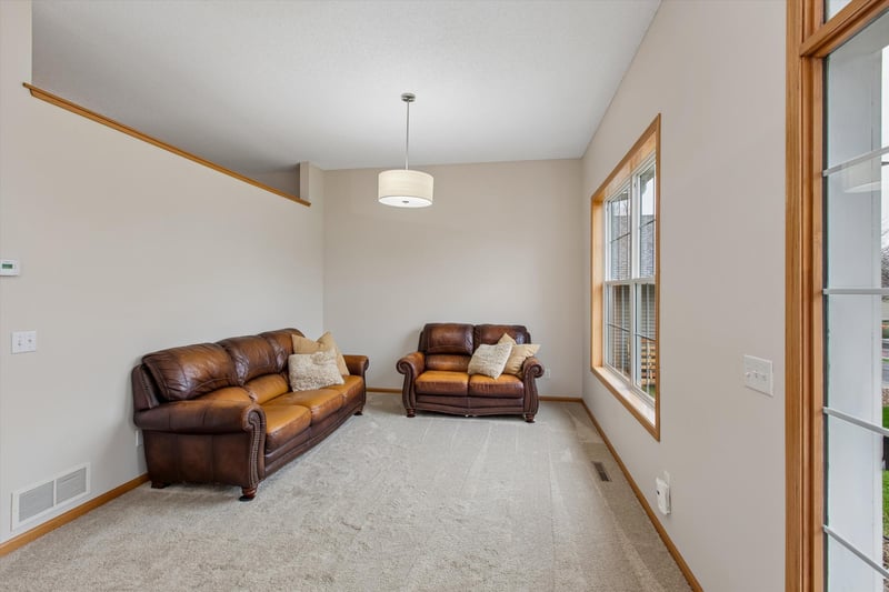 18769 Englewood Way, Farmington, MN 55024